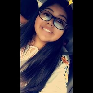 Meet your Posher, Isabel